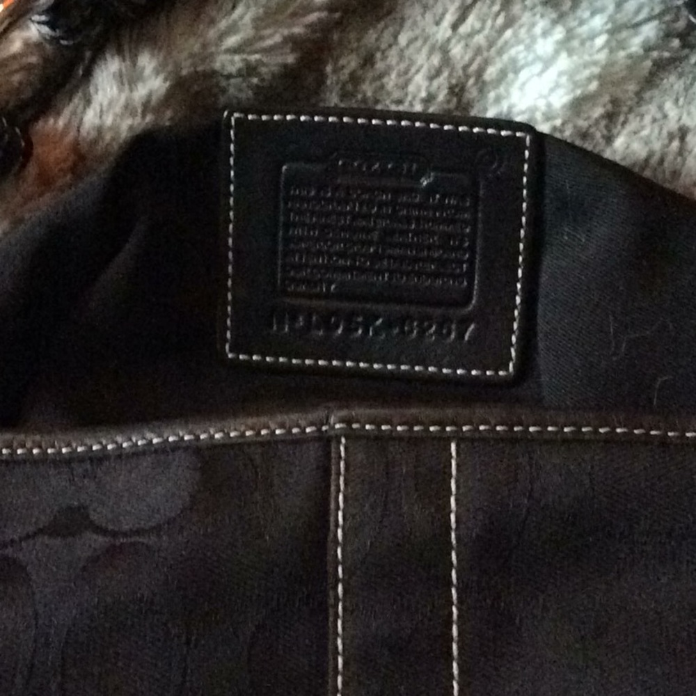 Coach Handbag - Picture 3 of 4